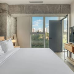 Providencia Superior 1-Bedroom in Modern Tower
