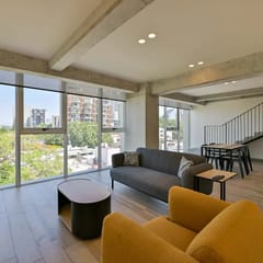 Corporate Three-Bedroom Duplex in Luxury Tower