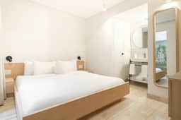 1-Bedroom with Private Patio in Heart of Condesa - Image 4