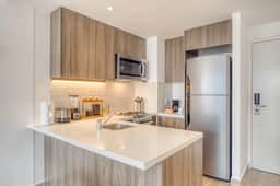 Chic 1-Bedroom with Balcony in New Polanco - Image 2