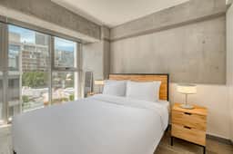 Providencia 1-Bedroom/1½-Bathroom in Luxury Tower - Image 2
