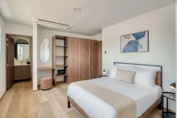 Barrio Antiguo 2Bed / 2Bath with Amenities - Image 1