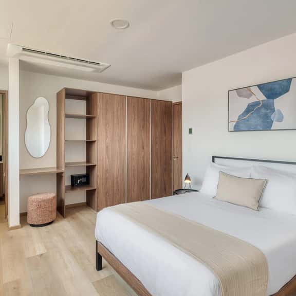 Barrio Antiguo 2Bed / 2Bath with Amenities - Image 1