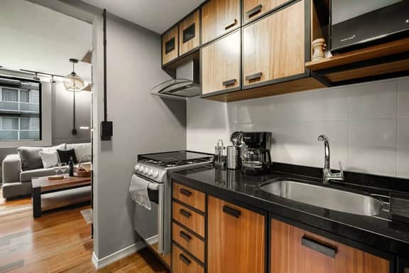 Newly Renovated 2Bdrm with Private Rooftop Terrace - Image 4