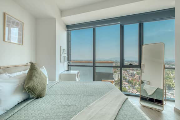 Chic 2Bdrm in New Building Premium Amenities - Image 3