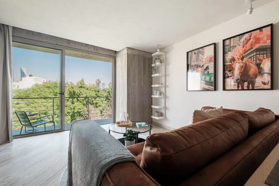 King Loft with Balcony & Parque Mexico Views - Image 1