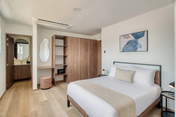 Barrio Antiguo 2Bed / 2Bath with Amenities - Image 1