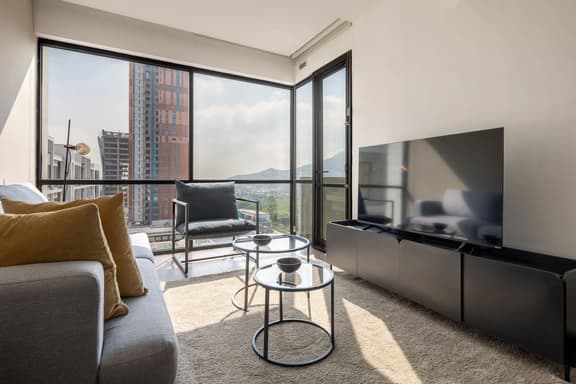 2Bed/2Bath, Pool, Gym & Mountain Views! - Image 1