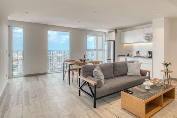 Midtown Two-Bedroom on 25th Floor w/ Amazing View - Image 1